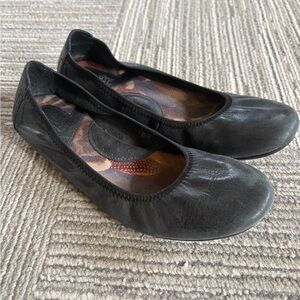 Born Black Leather Women's Flats